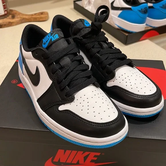 Nike x AirJordan 1 Retro Low OG SZ 11.5 CZ0775-104 VNDS - Picture 2 of 12